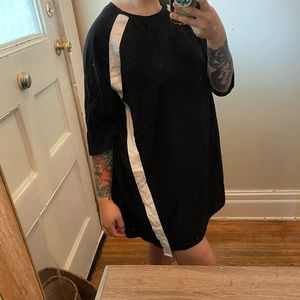 **$6 items! DONATED BY 6/1** Oak + Fort T Dress - One Size